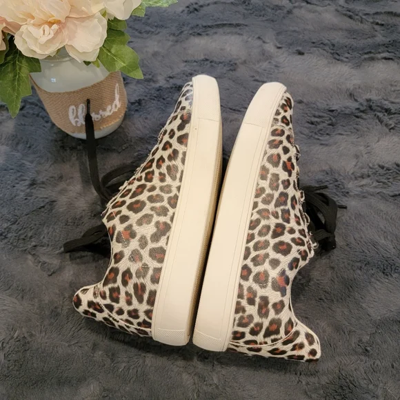 Coconuts by Matisse Relay Animal Print Sneakers 7 M - Picture 8 of 16